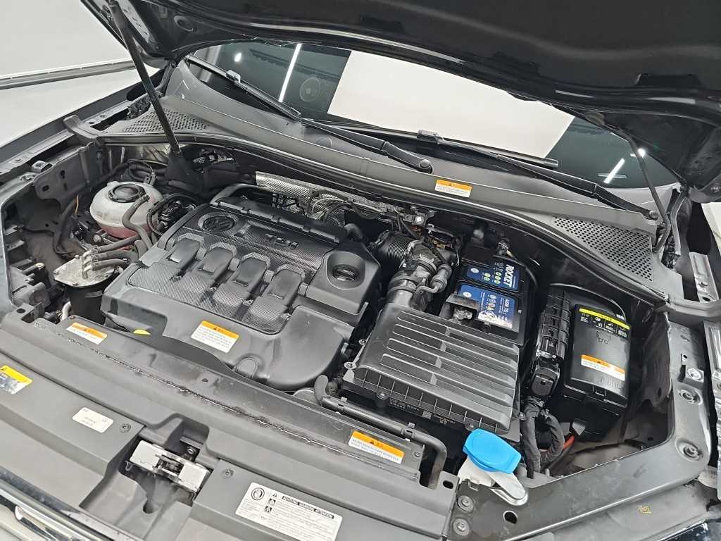 Volkswagen Tiguan — photo 05
