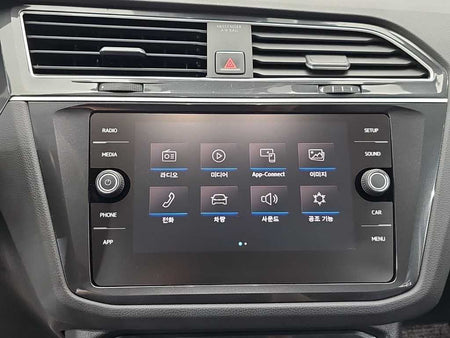 Volkswagen Tiguan — photo 14