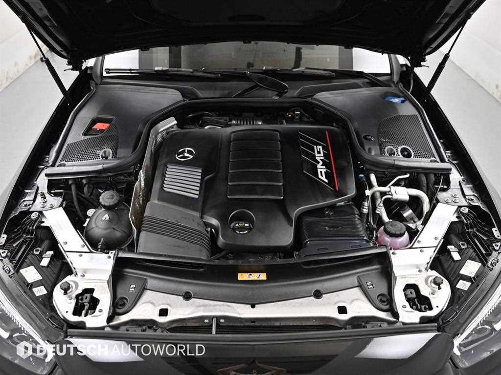 Mercedes-Benz E-Class — photo 06