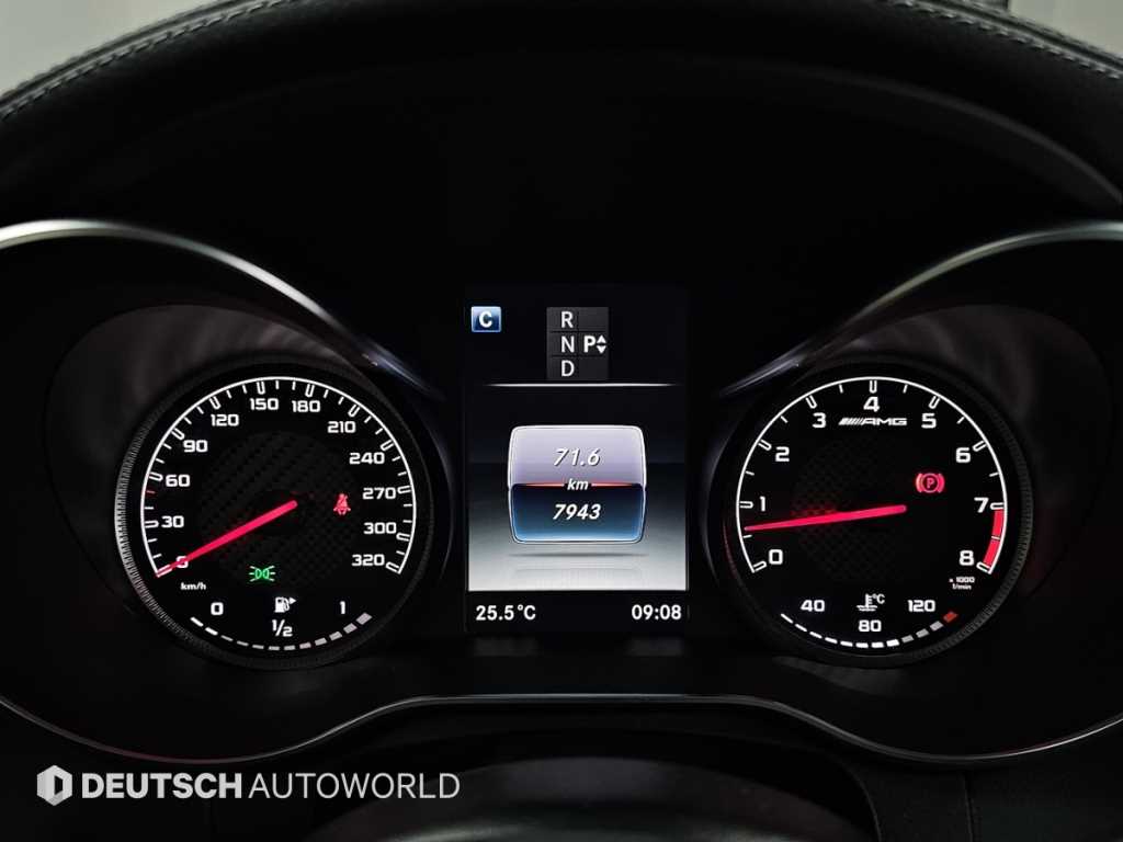 Mercedes-Benz C-Class — photo 08
