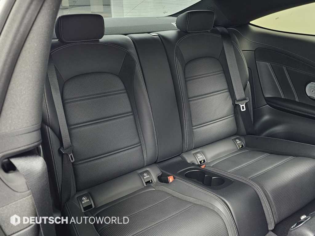 Mercedes-Benz C-Class — photo 12