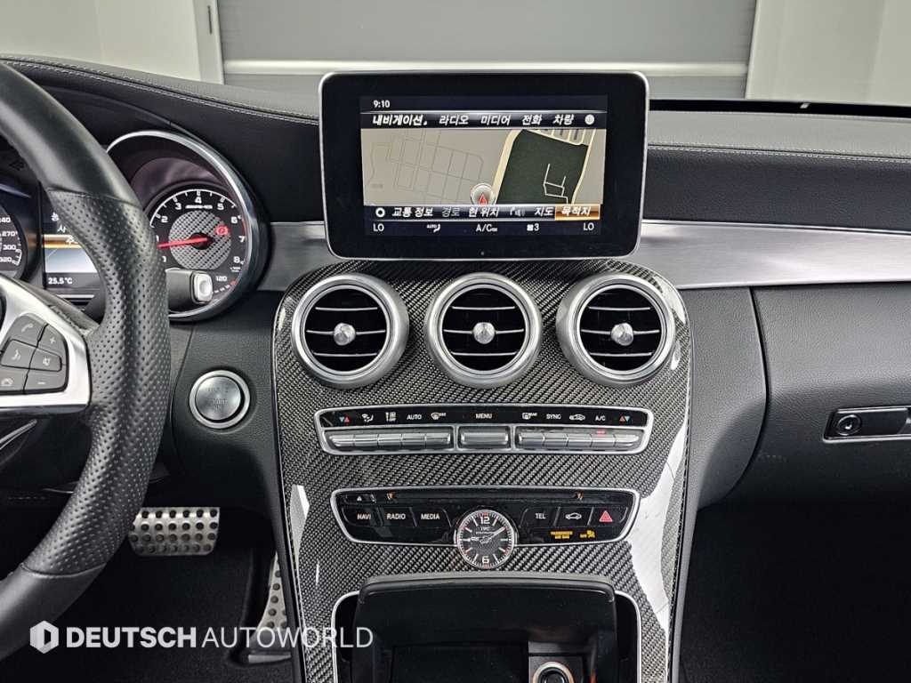 Mercedes-Benz C-Class — photo 14
