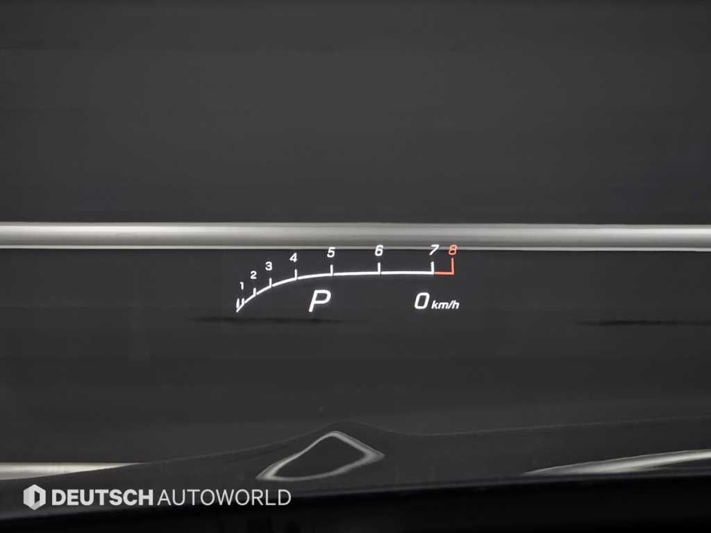 Mercedes-Benz C-Class — photo 17