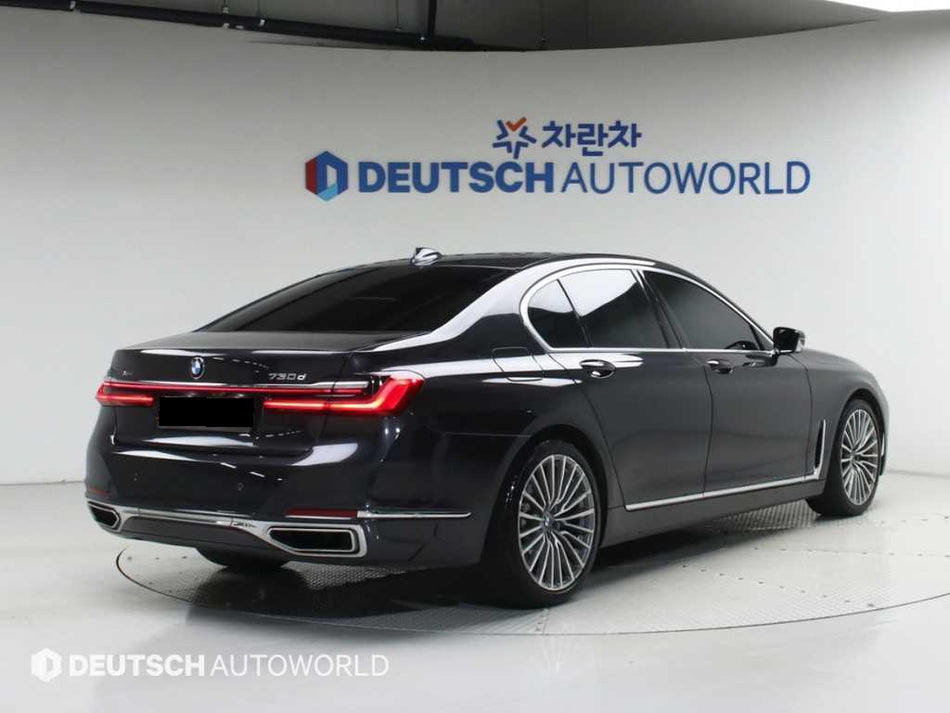 BMW 7-Series — photo 02