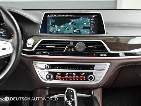 BMW 7-Series — photo 14