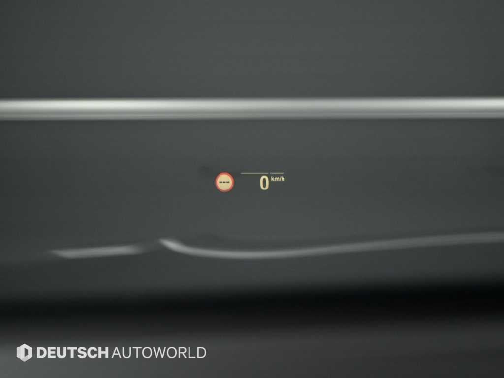 BMW 7-Series — photo 17