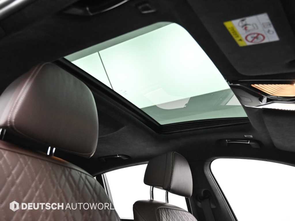 BMW 7-Series — photo 18