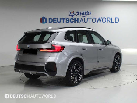 BMW X1 — photo 02