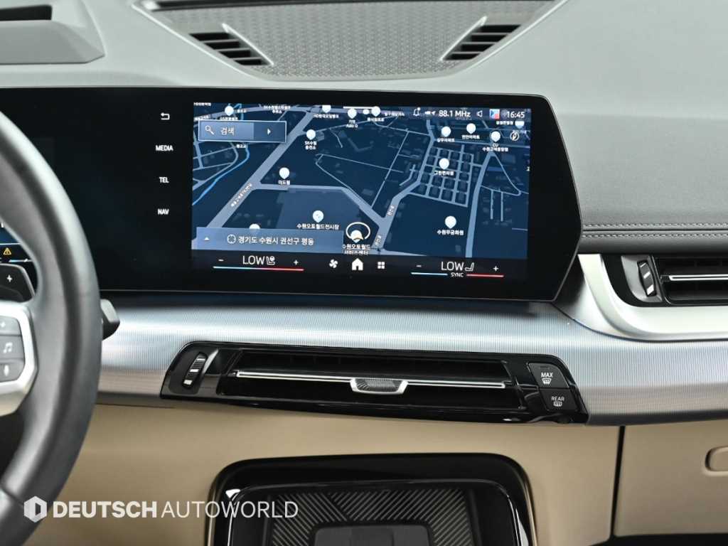 BMW X1 — photo 14