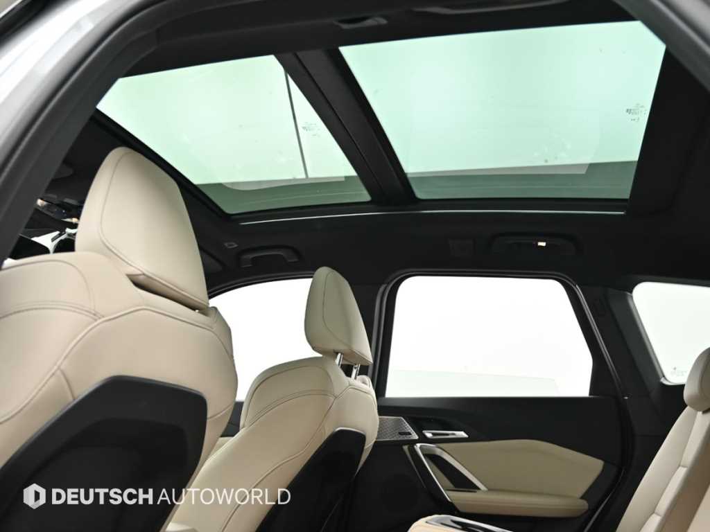 BMW X1 — photo 18