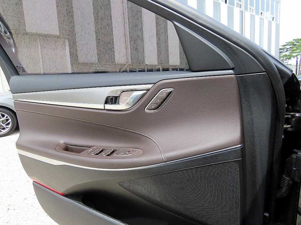Hyundai Grandeur — photo 11