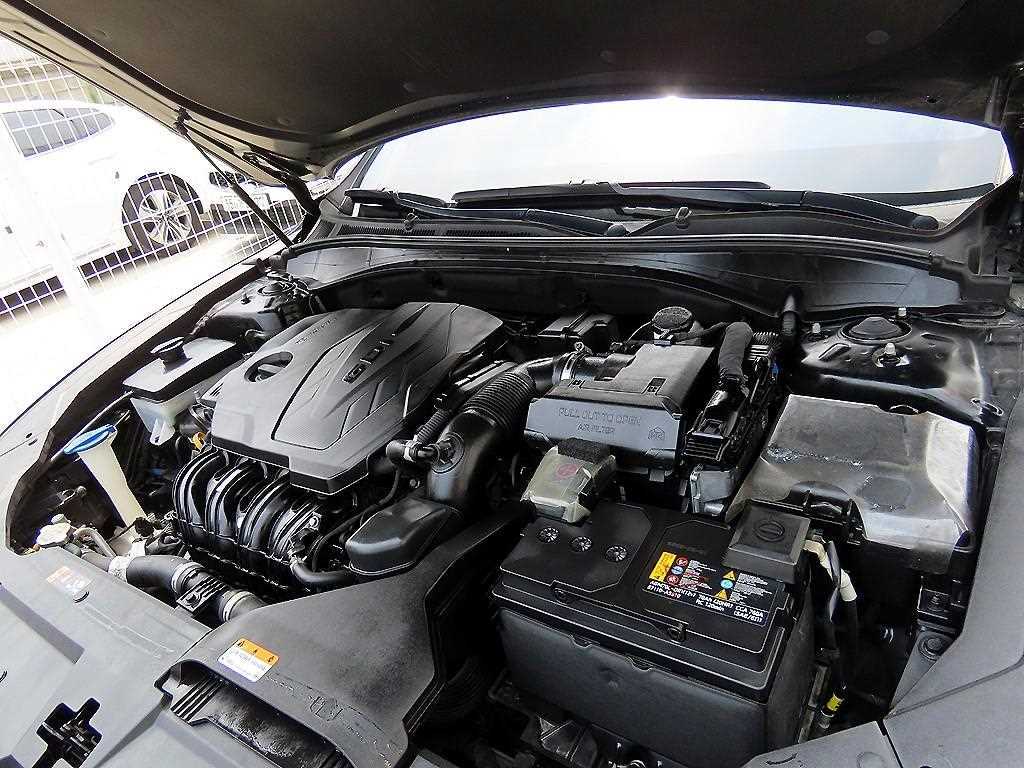 Hyundai Grandeur — photo 19