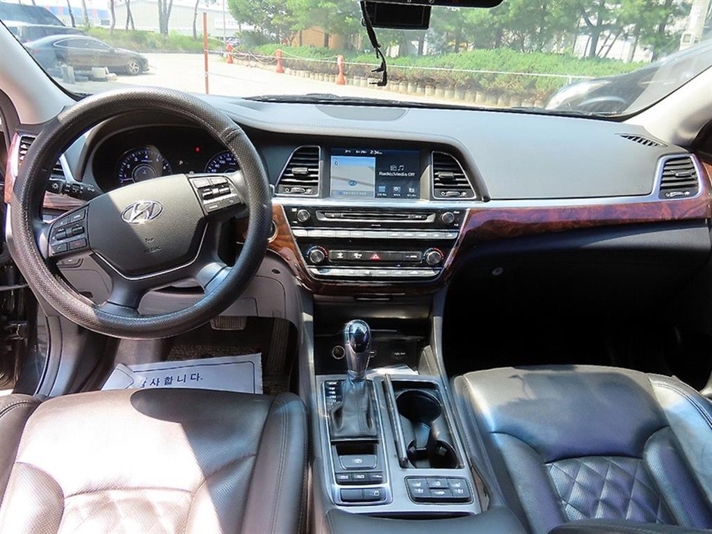 Hyundai Aslan — photo 07