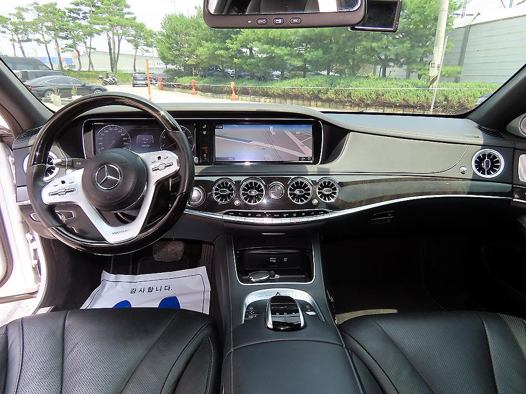 Mercedes-Benz S-Class — photo 07