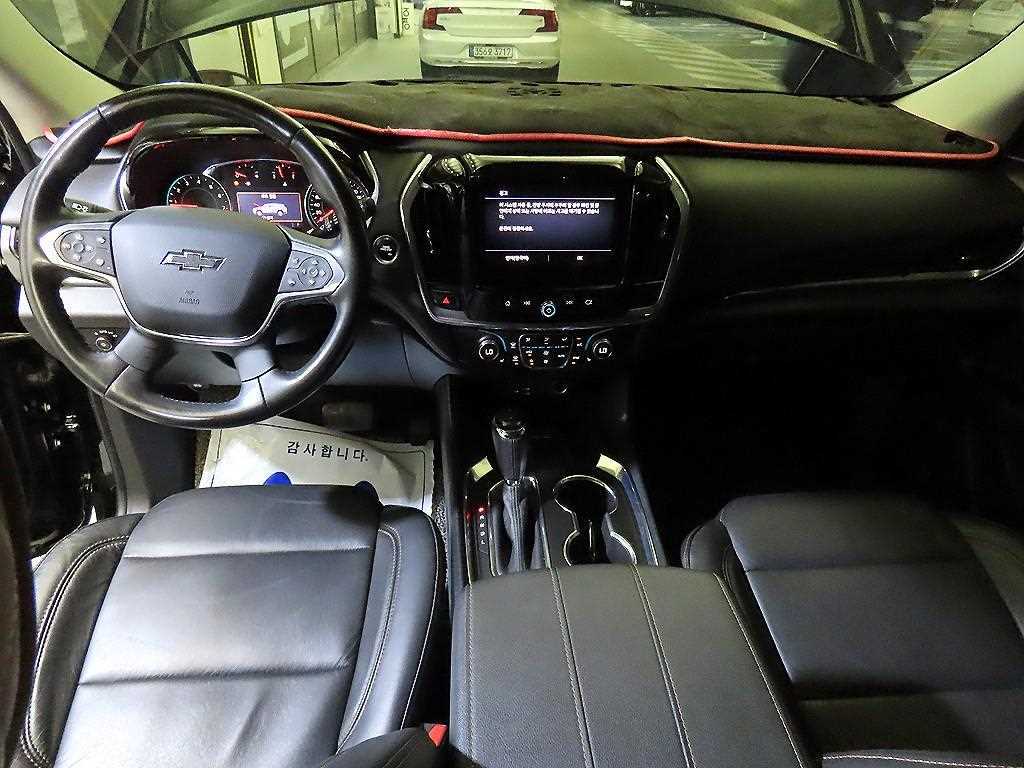 CHEVROLET Traverse — photo 10