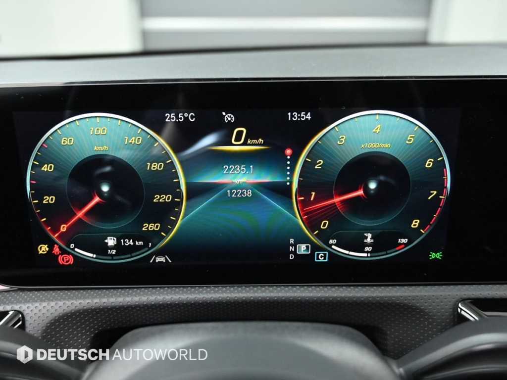 Mercedes-Benz A-Class — photo 08