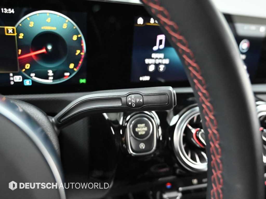 Mercedes-Benz A-Class — photo 09