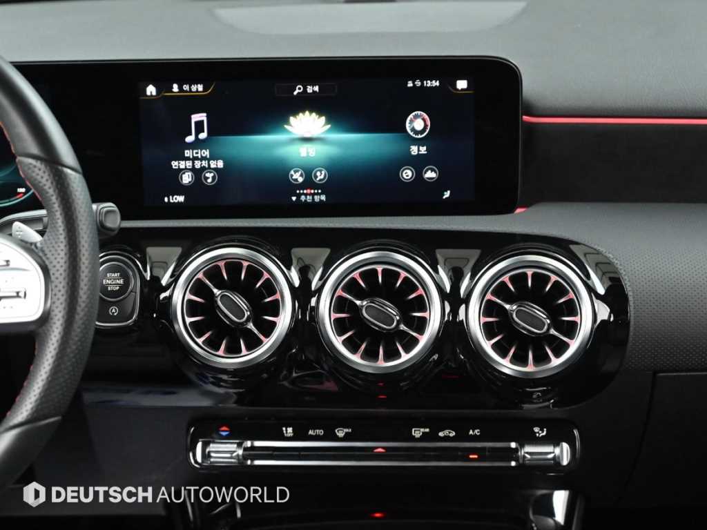 Mercedes-Benz A-Class — photo 14
