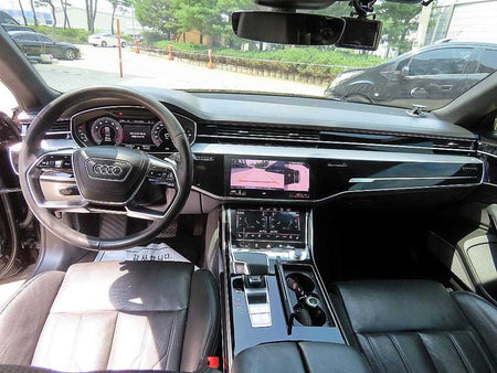 Audi A8 — photo 07