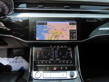 Audi A8 — photo 13