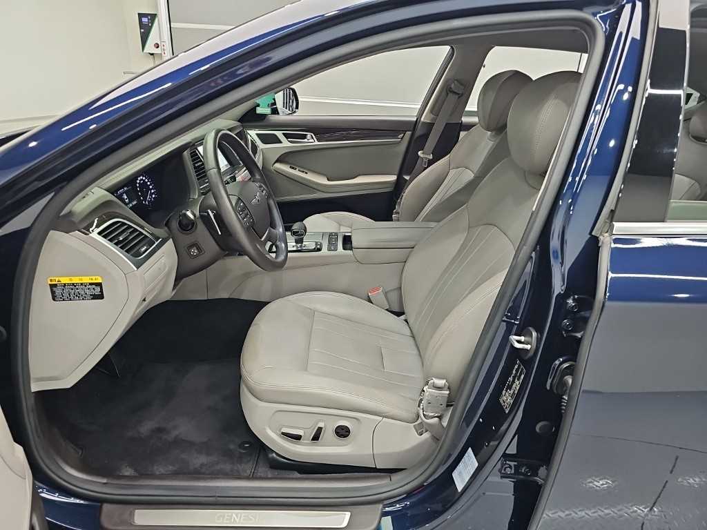 Genesis G80 — photo 11
