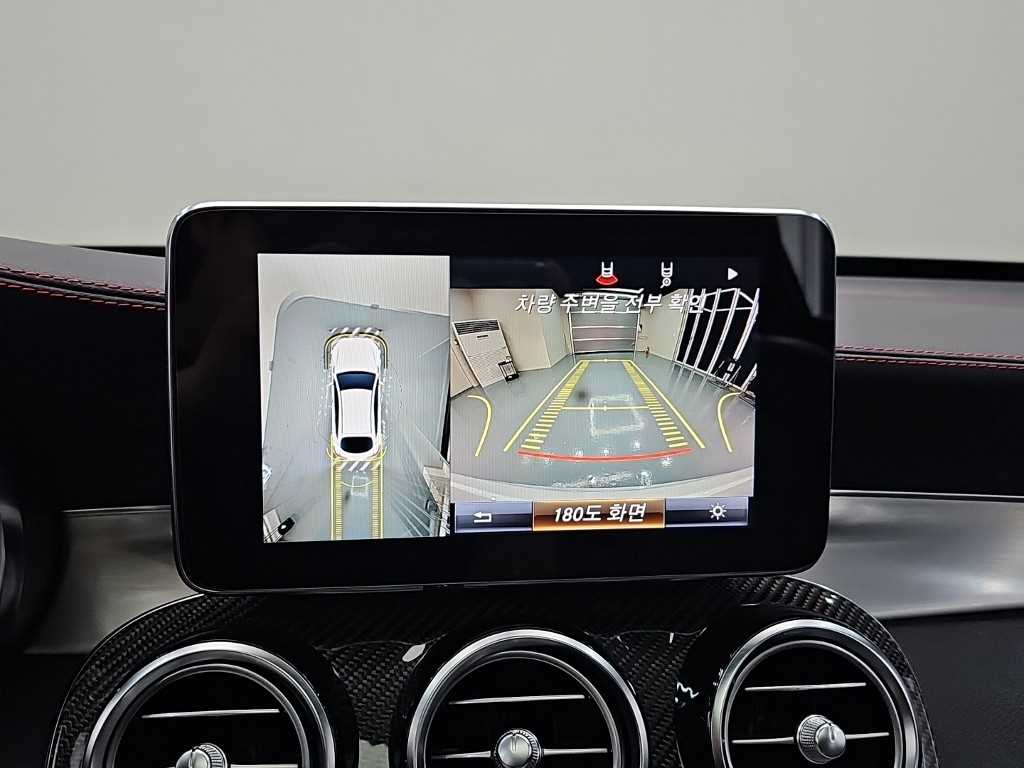 Mercedes-Benz GLC-Class — photo 16