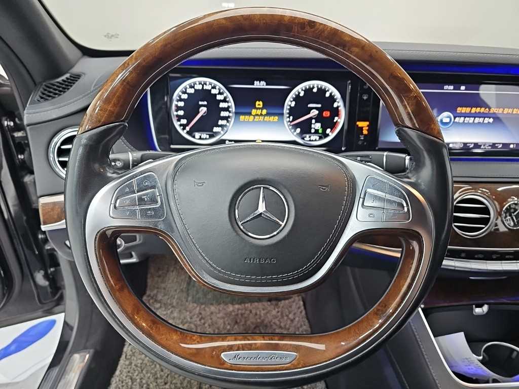 Mercedes-Benz S-Class — photo 09
