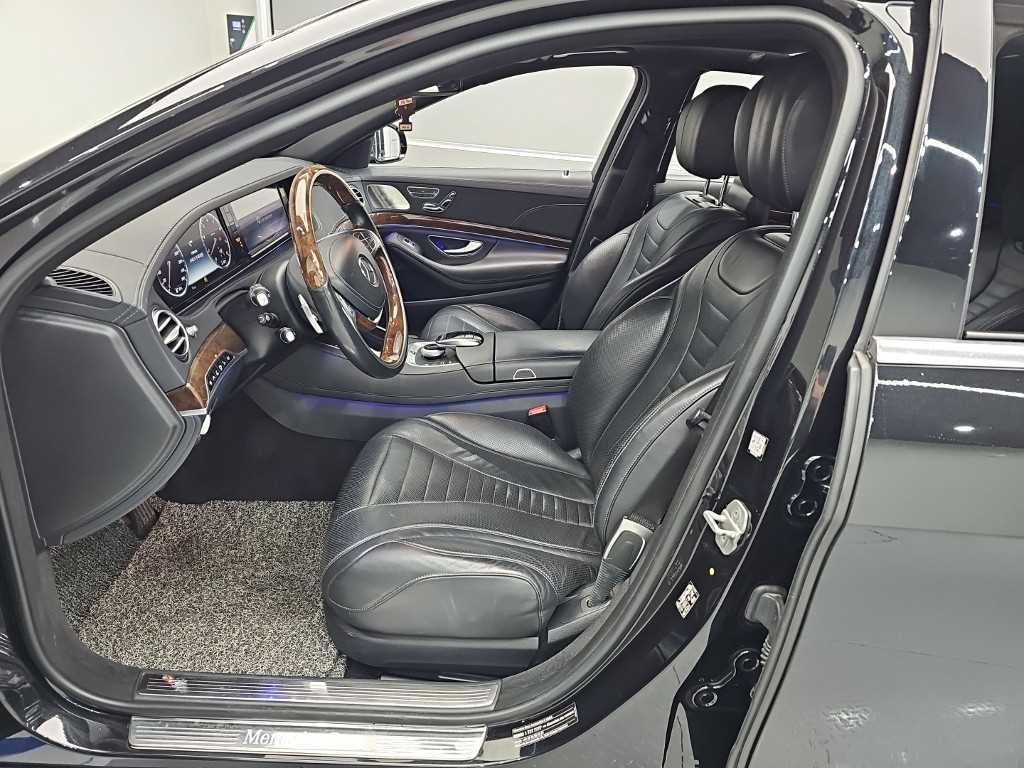 Mercedes-Benz S-Class — photo 11