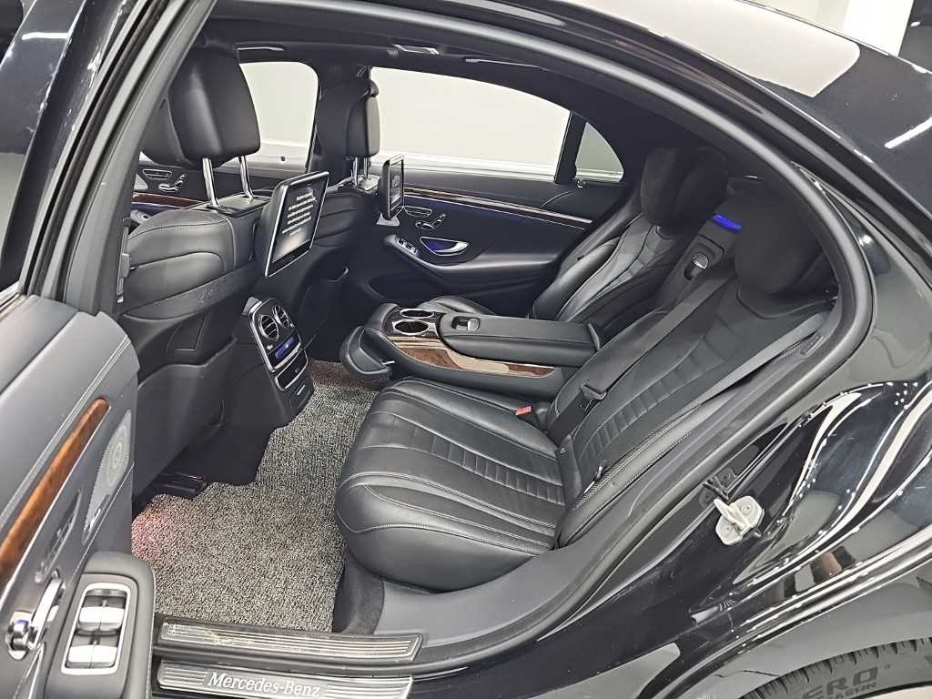 Mercedes-Benz S-Class — photo 12