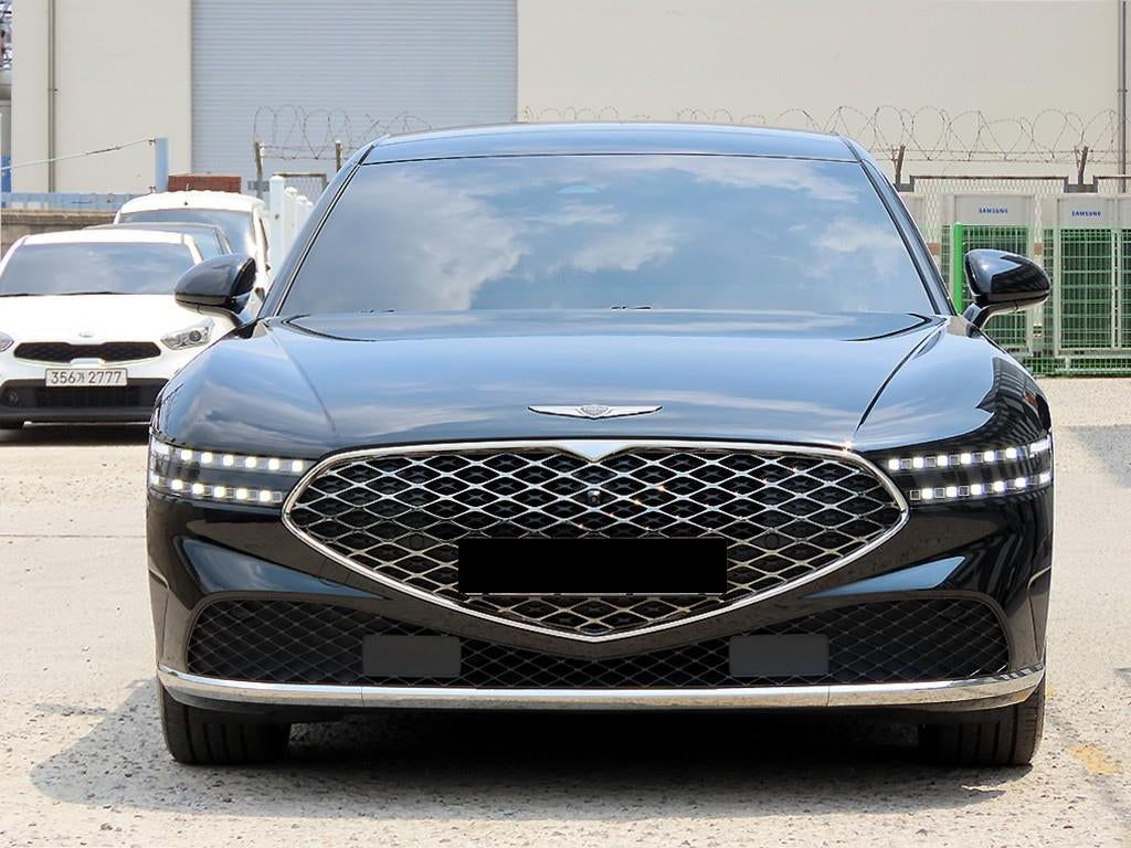 Genesis G90 — photo 01