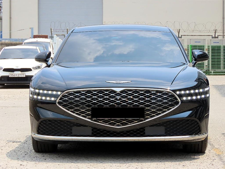 Genesis G90 — photo 01