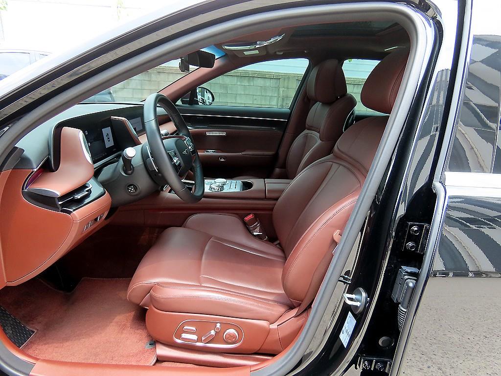 Genesis G90 — photo 05