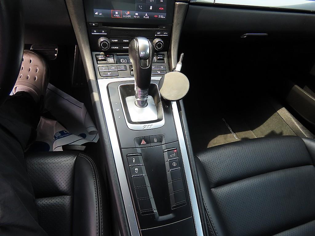 Porsche 911 — photo 10