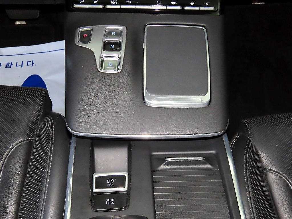 Hyundai Grandeur — photo 12