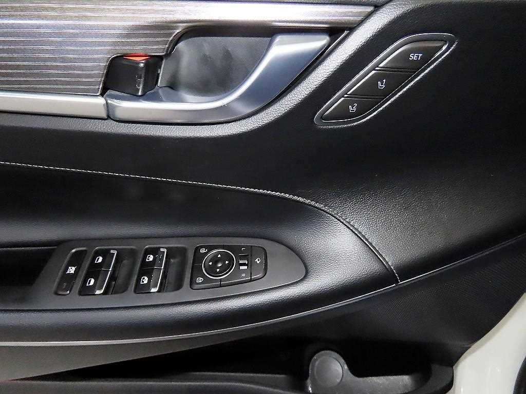 Hyundai Grandeur — photo 13