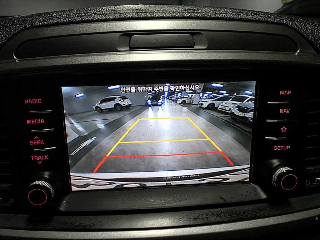 Kia Sorento — photo 12