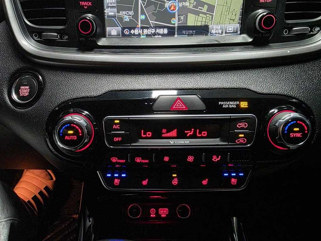 Kia Sorento — photo 15