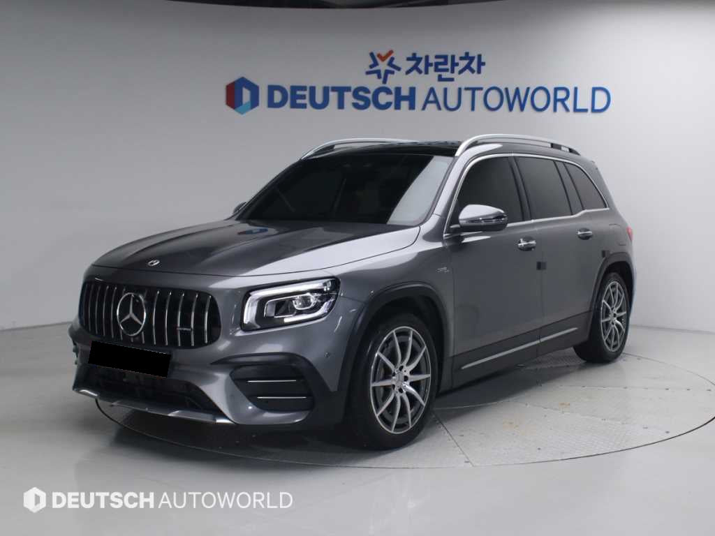Mercedes-Benz GLB-Class — photo 01