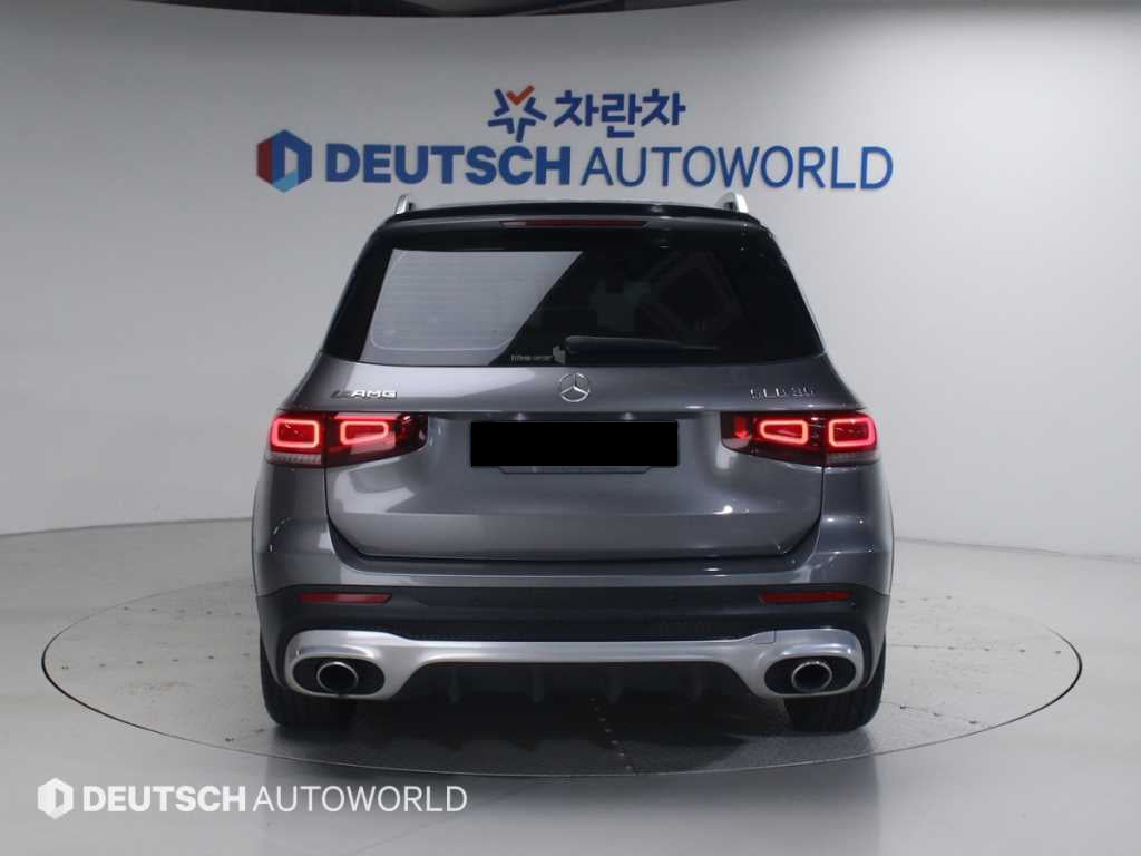 Mercedes-Benz GLB-Class — photo 04