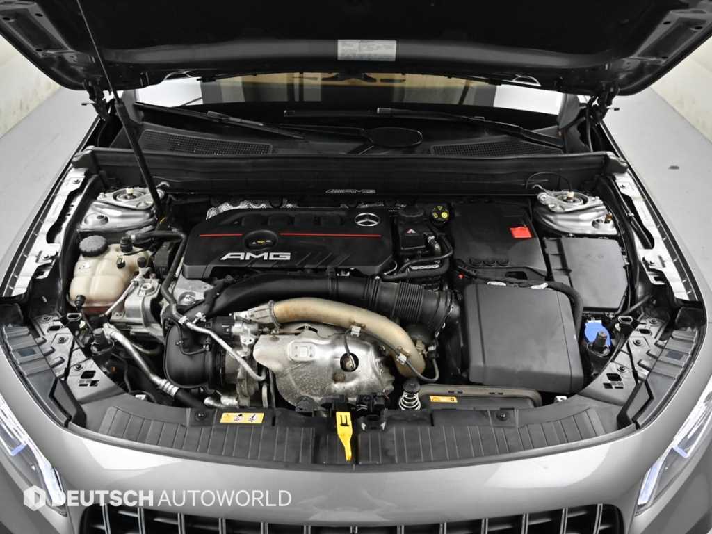 Mercedes-Benz GLB-Class — photo 06