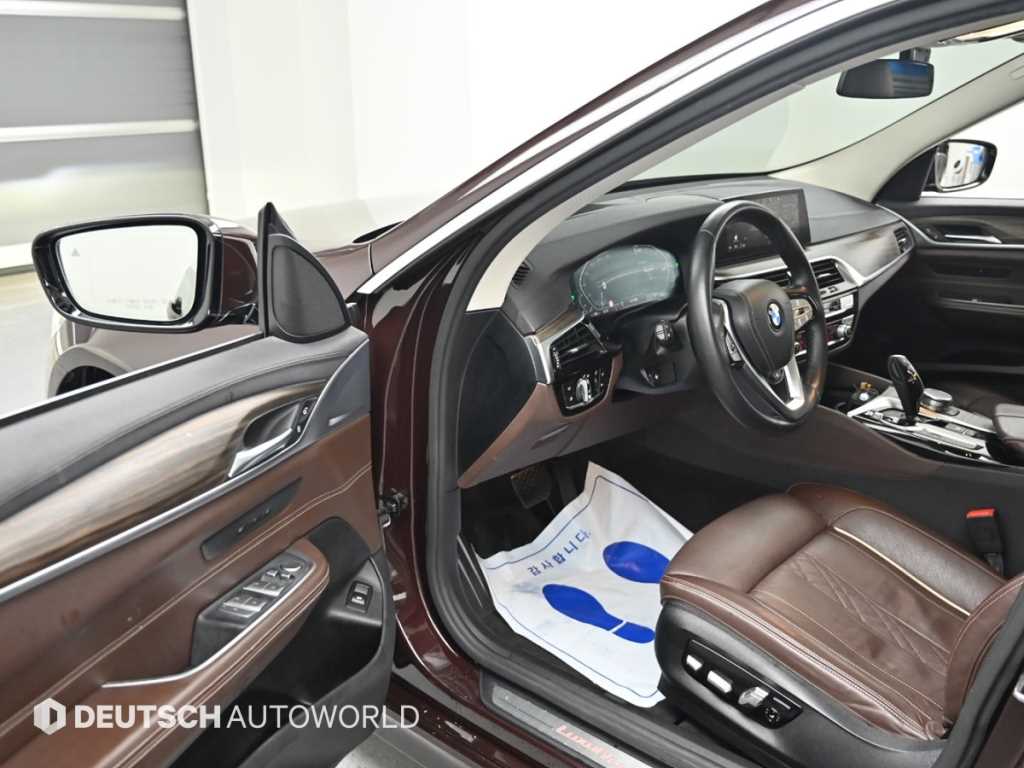 BMW Gran Turismo — photo 11