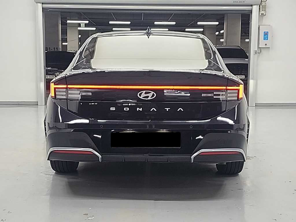 Hyundai Sonata — photo 03