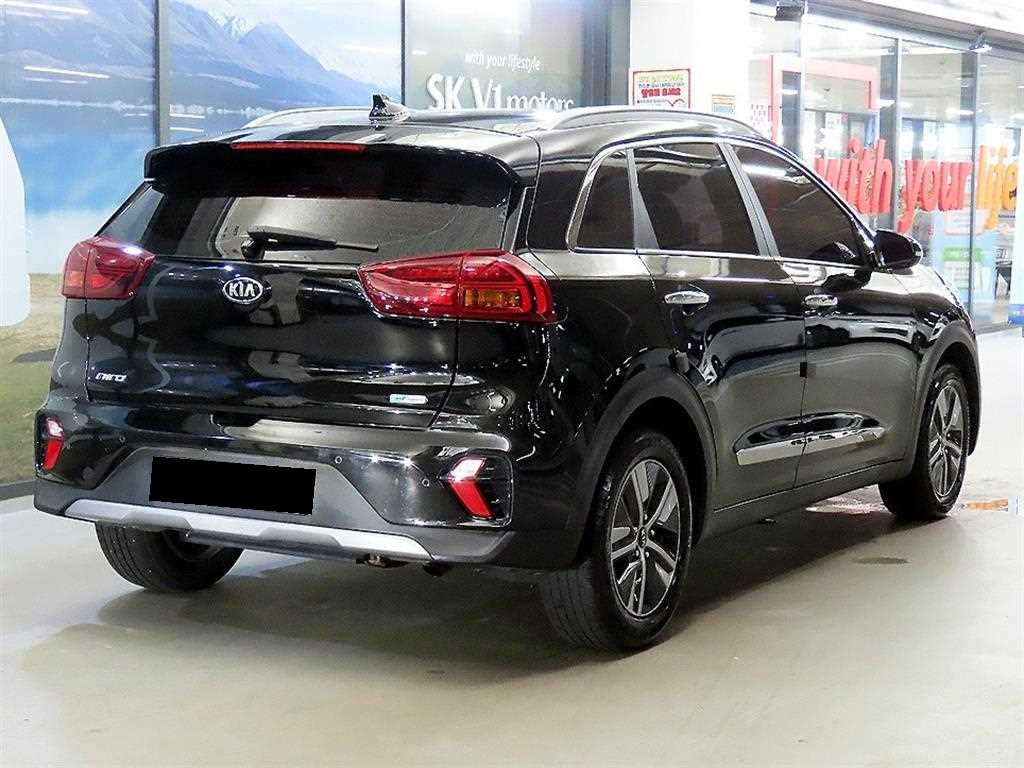 Kia Niro — photo 04
