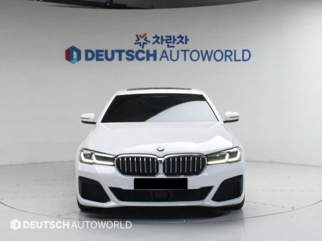 BMW 5-Series — photo 03