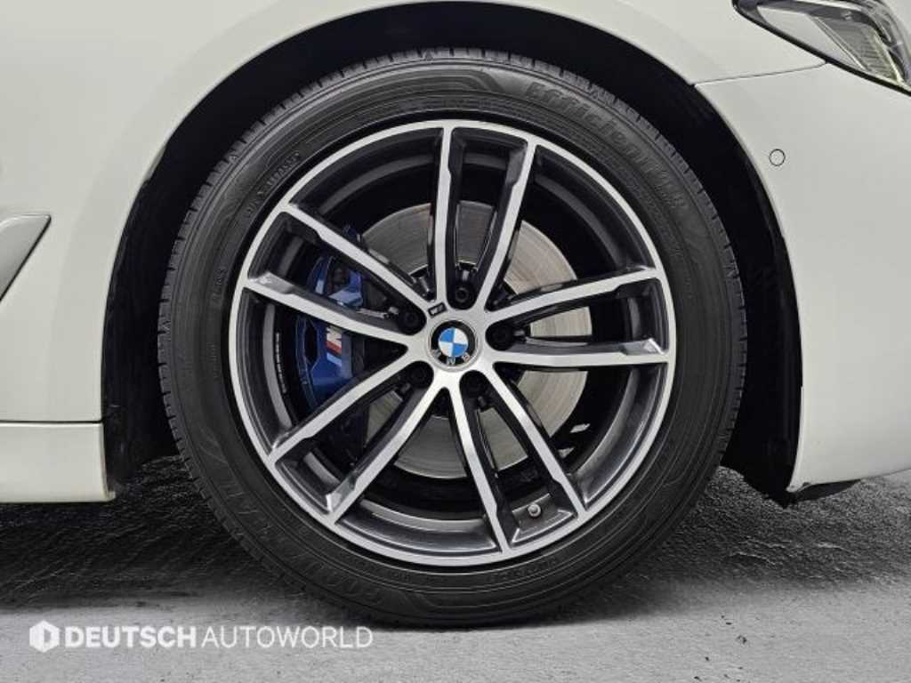 BMW 5-Series — photo 05