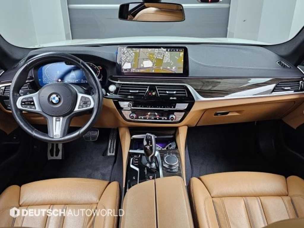 BMW 5-Series — photo 07