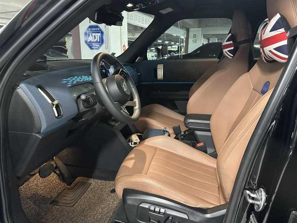 Mini Countryman — photo 11