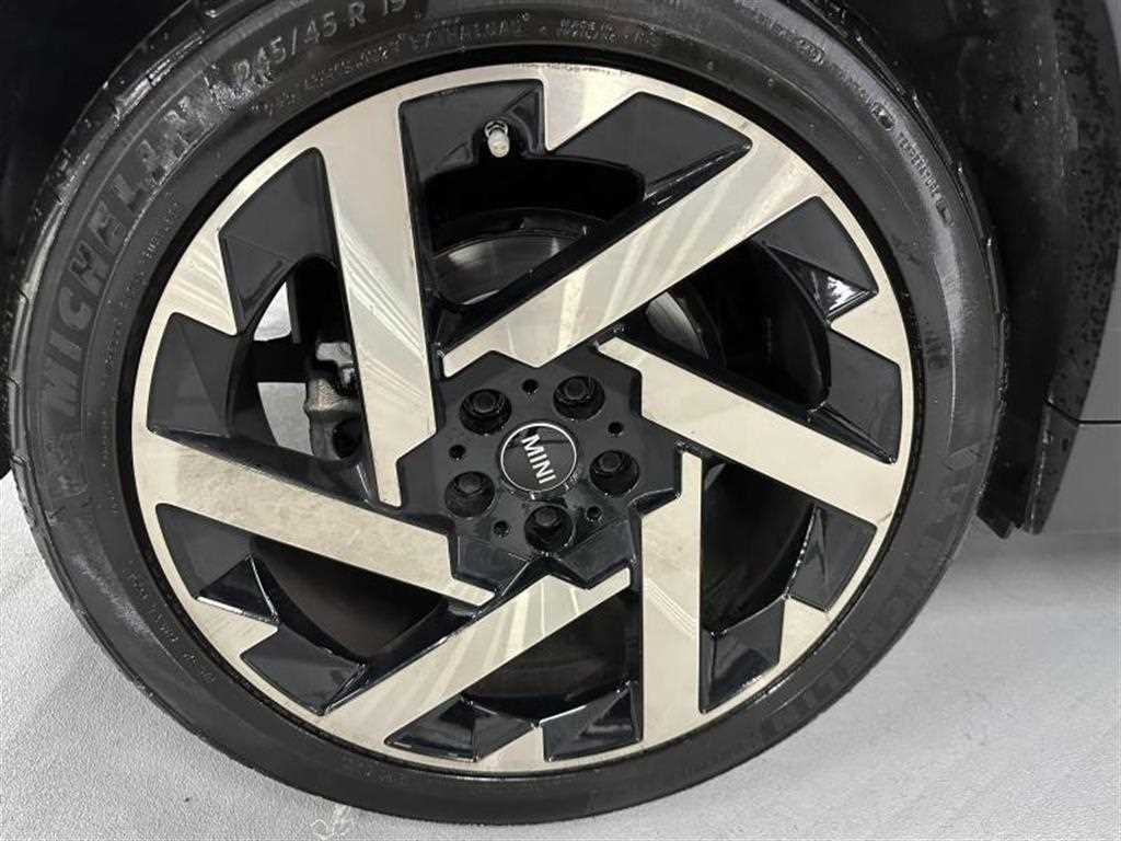 Mini Countryman — photo 15