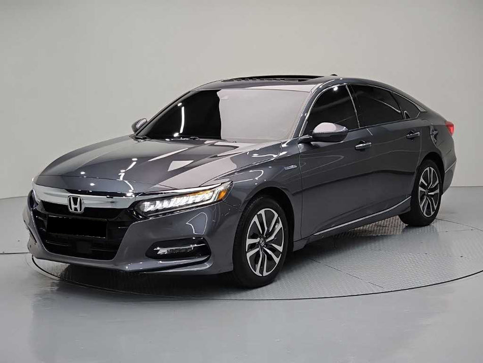 Honda Accord — photo 01