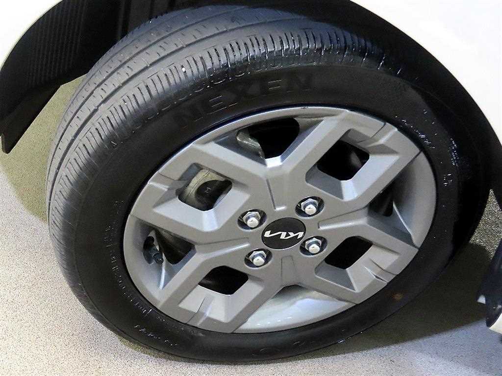 Kia RAY — photo 20